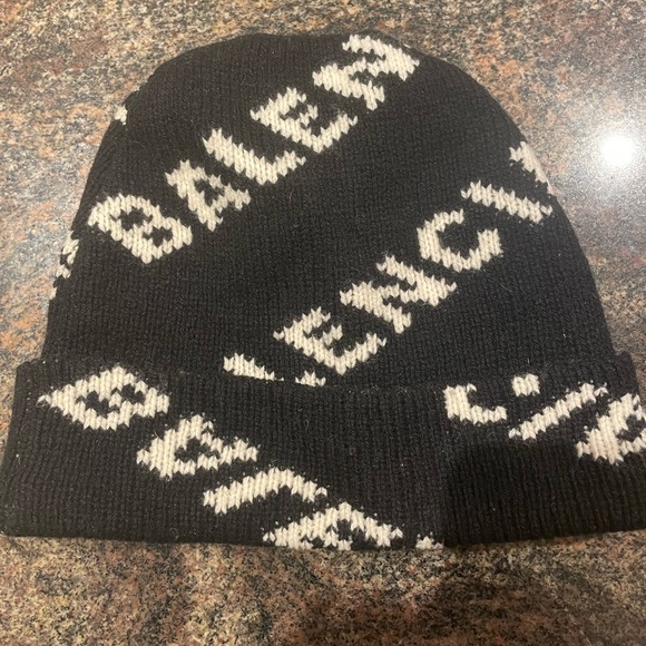 Balenciaga Allover Logo Black Beanie - Picture 1 of 3